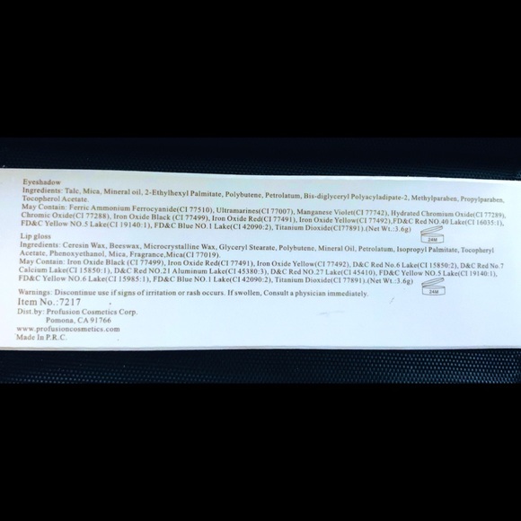 2 Spotlight Eyeshadows & Lipgloss Set NWT - Picture 6 of 12